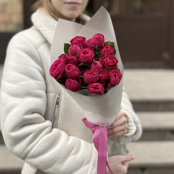 5 кустовых пионовидных роз Пати Тренсеттер