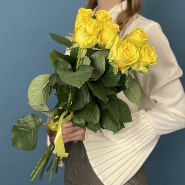 7 желтых роз Хай Еллоу 60 см