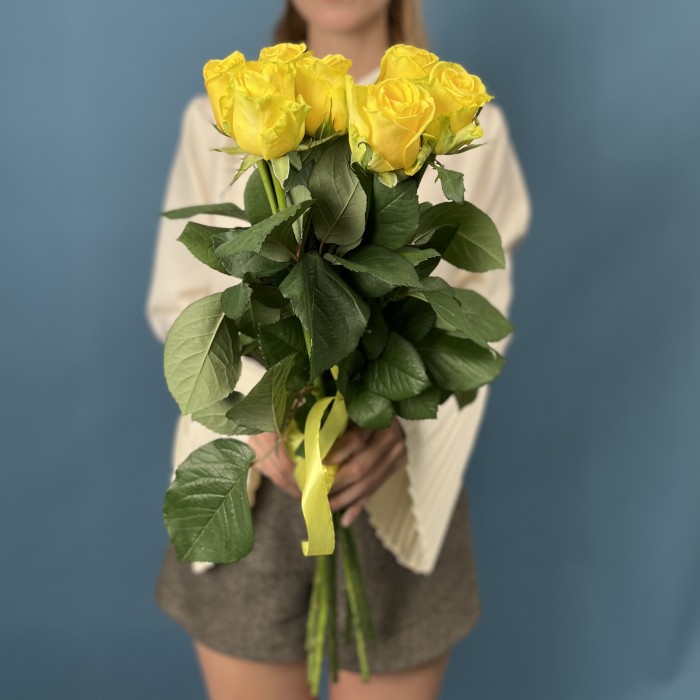 7 желтых роз Хай Еллоу 60 см
