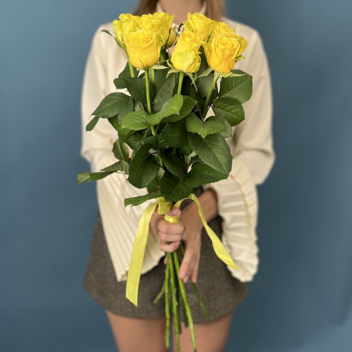 9 желтых роз Хай Еллоу 60 см