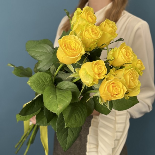 9 желтых роз Хай Еллоу 60 см