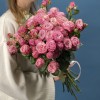 11 кустовых пионовидных роз Леди Бомбастик 50 см