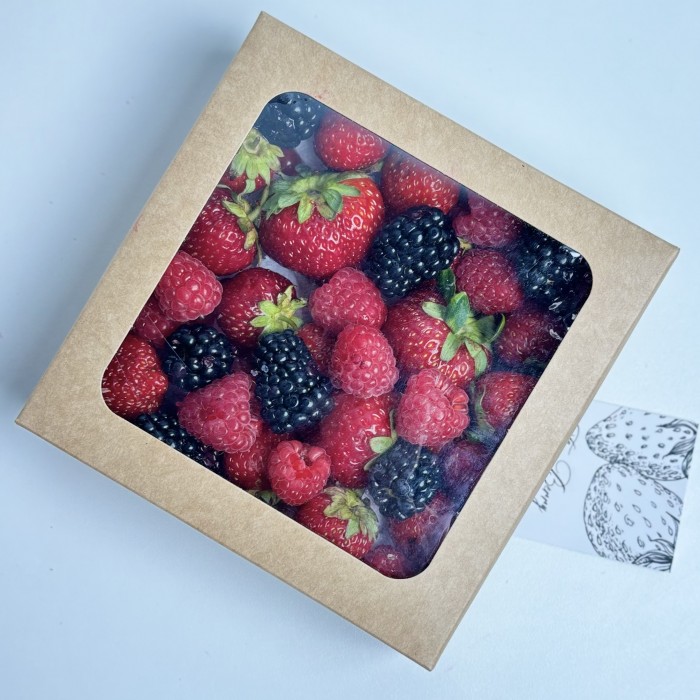 Клубника малина ежевика 250гр