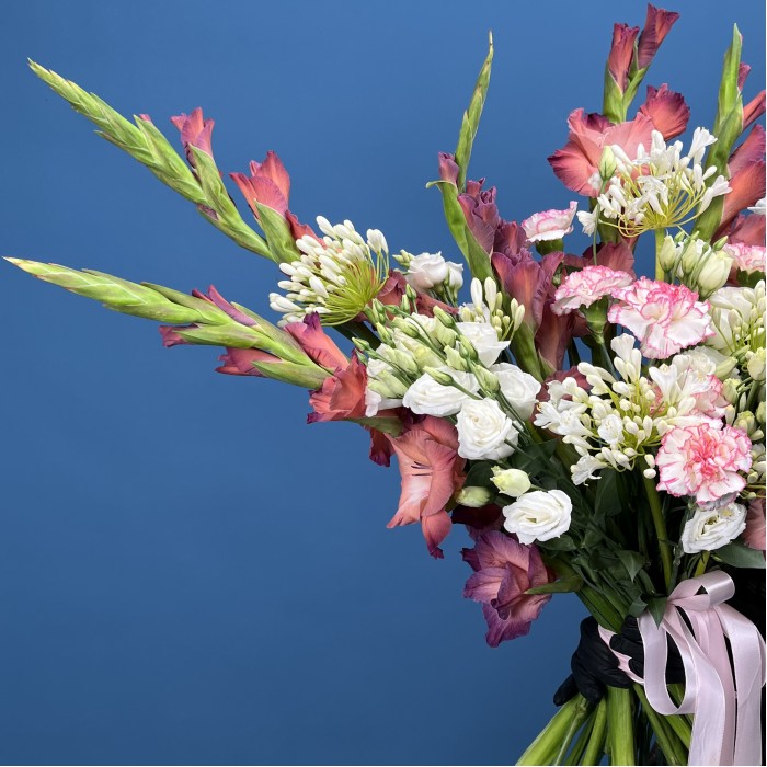 Сборный букет Линии света