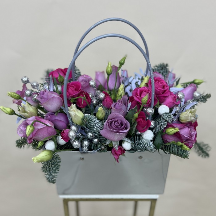 Букет дня в коробке Стильный Сюрприз