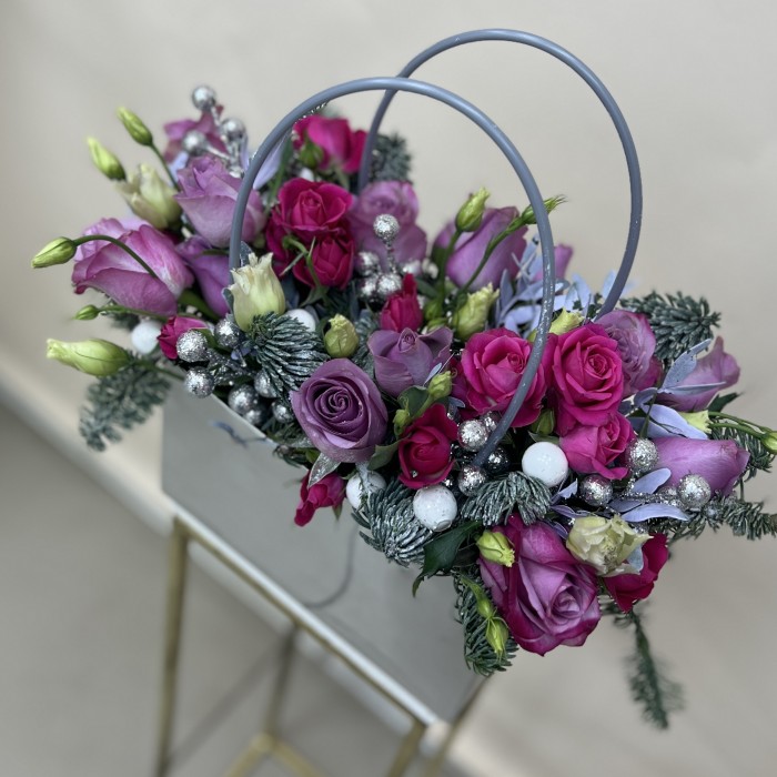 Букет дня в коробке Стильный Сюрприз