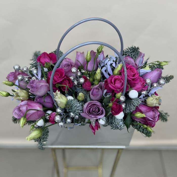 Букет дня в коробке Стильный Сюрприз