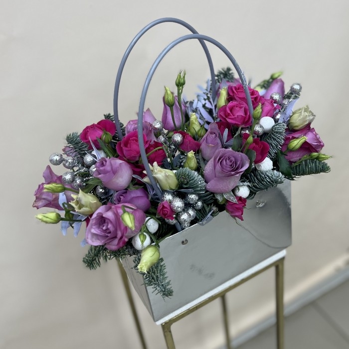 Букет дня в коробке Стильный Сюрприз