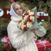11 белых роз Аваланш с нобилисом