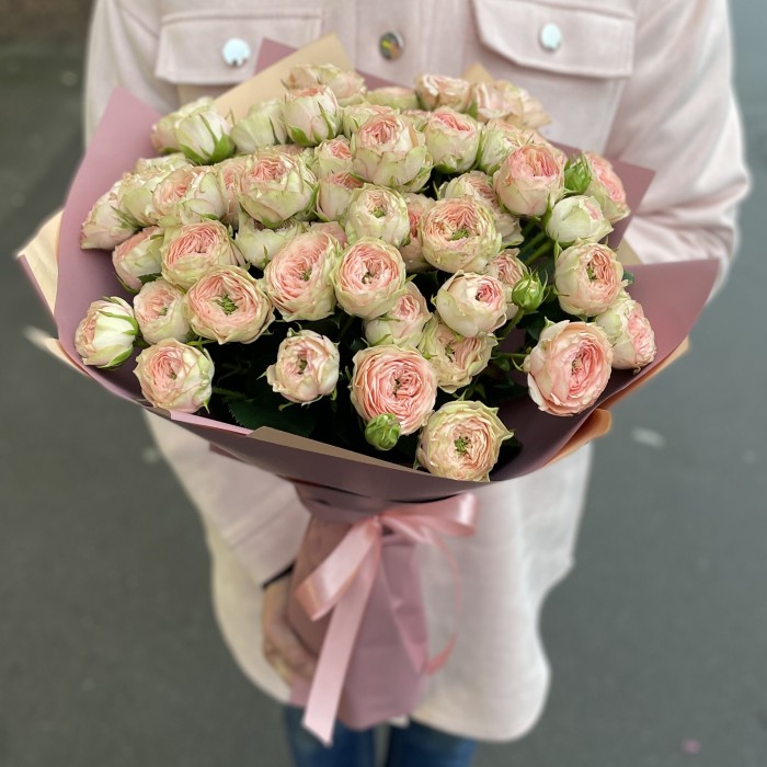 15 пионовидных роз Файнест Кэтти