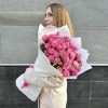 15 кустовых пионовидных роз Леди Бомбастик 60 см