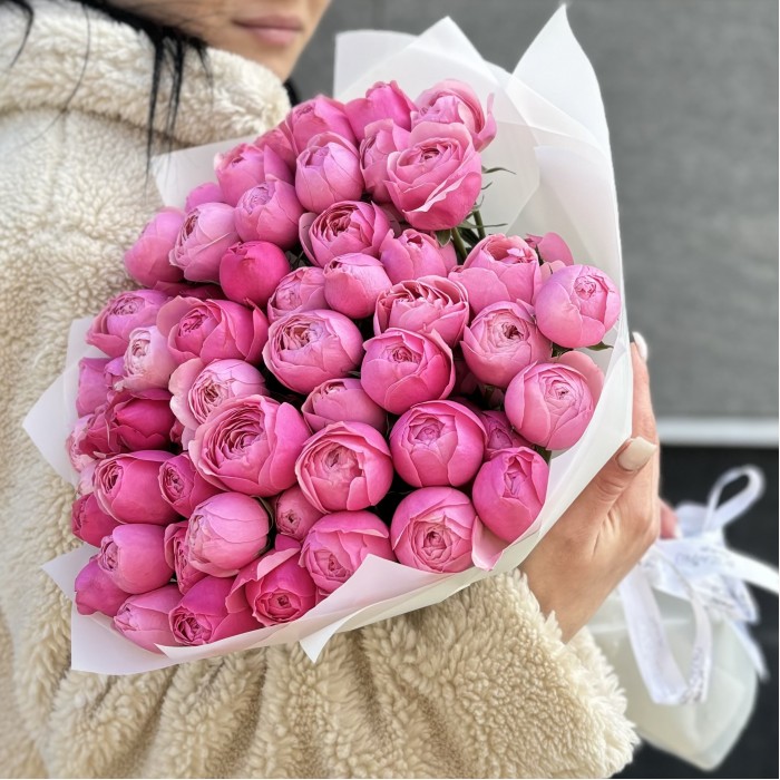 15 кустовых пионовидных роз Сильва Пинк