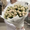 15 кустовых роз Роял Порцелина 80 см