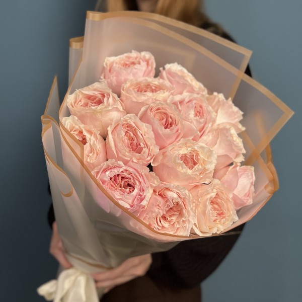 15 нежно-розовых пионовидных Тсумуги