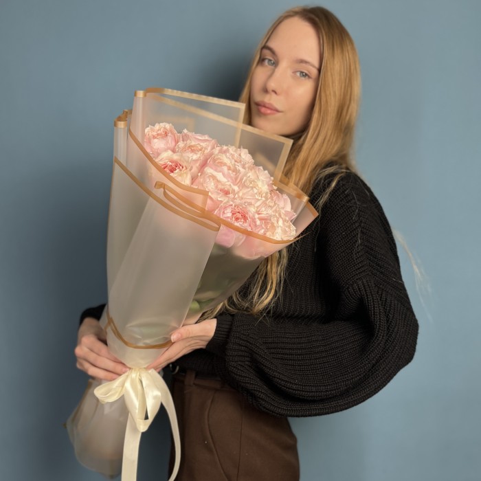 15 нежно-розовых пионовидных Тсумуги