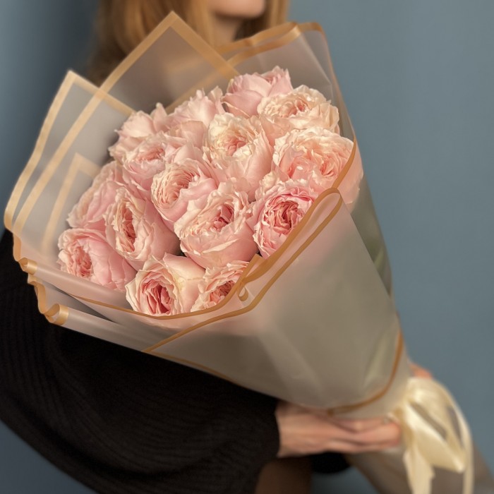 15 нежно-розовых пионовидных Тсумуги