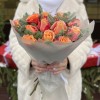15 оранжево-красных роз 3Д с нобилисом
