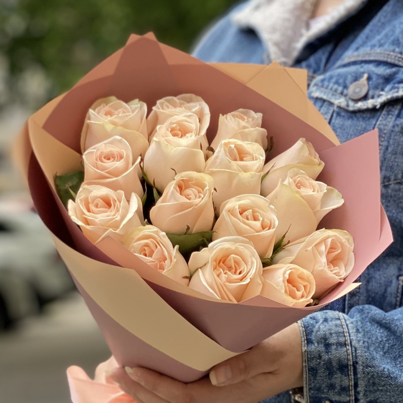 Шикарные букеты пионовидных роз на 14 февраля