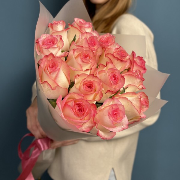 15 светло-розовый роз Джумилия 60 см