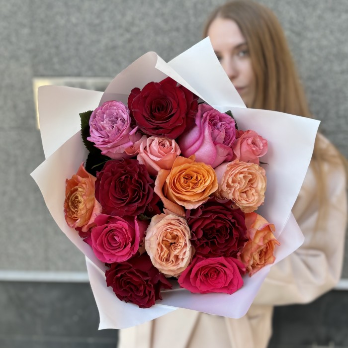 15 роз Праздничный микс