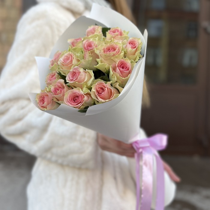 15 роз Топ-гир 50 см