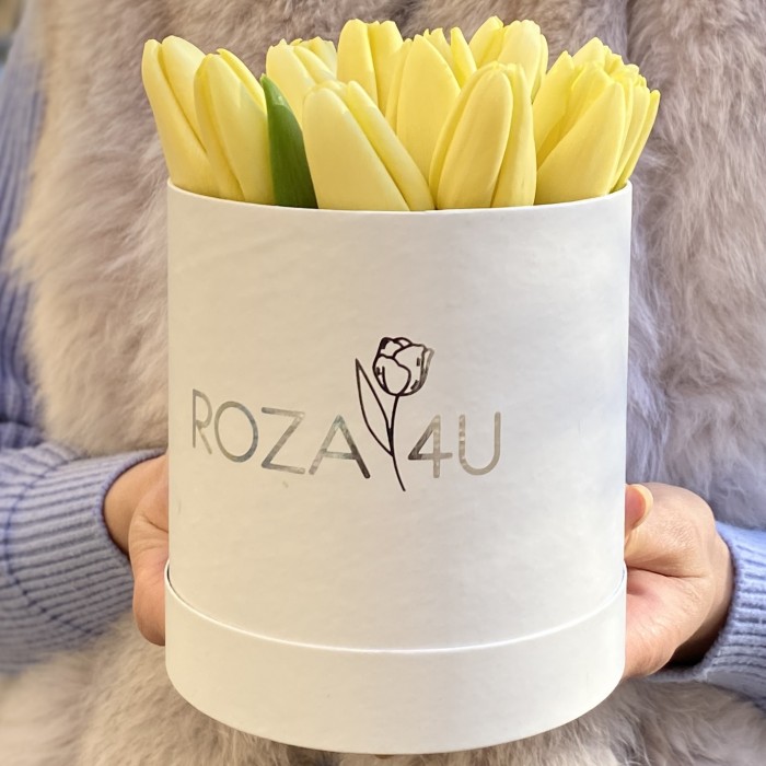 15 кремовых тюльпанов в коробке