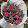 15 розовых роз с нобилисом