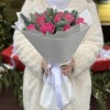 15 розовых роз с нобилисом