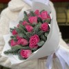 15 розовых роз с нобилисом
