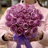25 сиреневых роз в коробке