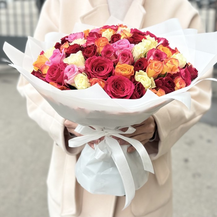 151 роза яркий микс в упаковке