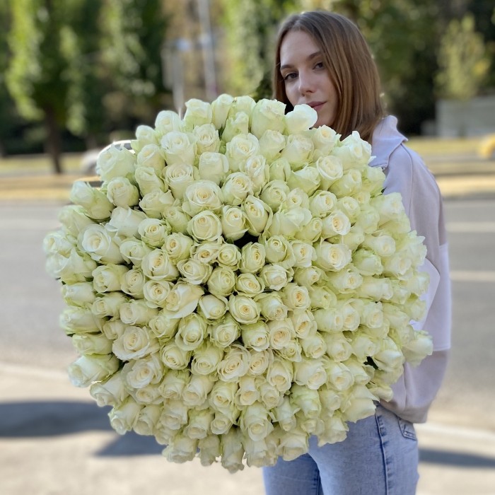 151 белая роза 60 см