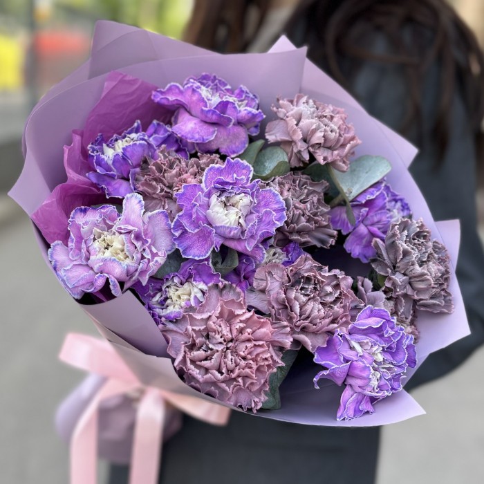 15 гвоздик в букете Лунная Магия