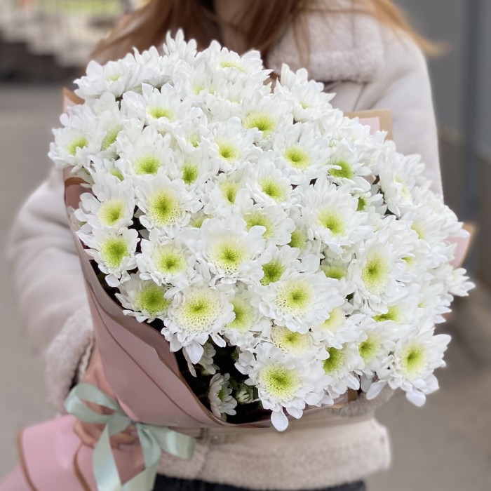 15 белых кустовых хризантем Коммандер