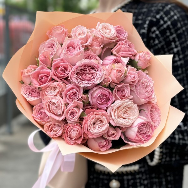 15 кустовых роз Розовый Микс