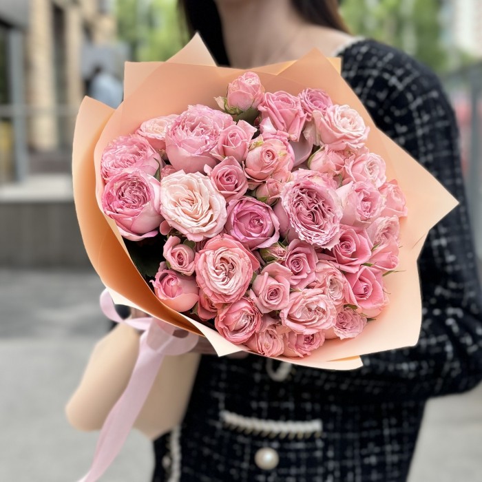 15 кустовых роз Розовый Микс