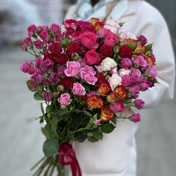 15 кустовых роз 70 см