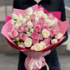 15 кустовых роз Сноу Бабл и Динара