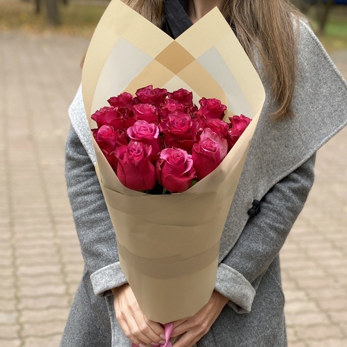 15 малиновых роз Мели