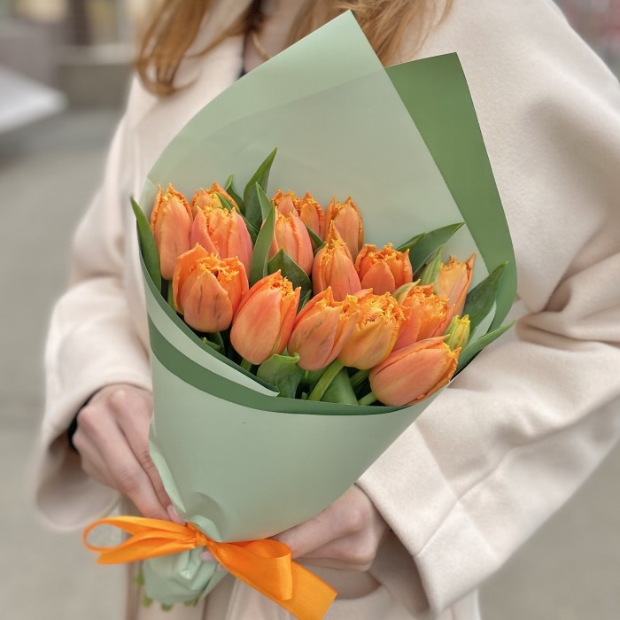 15 оранжевых махровых тюльпанов Оранж пэшн