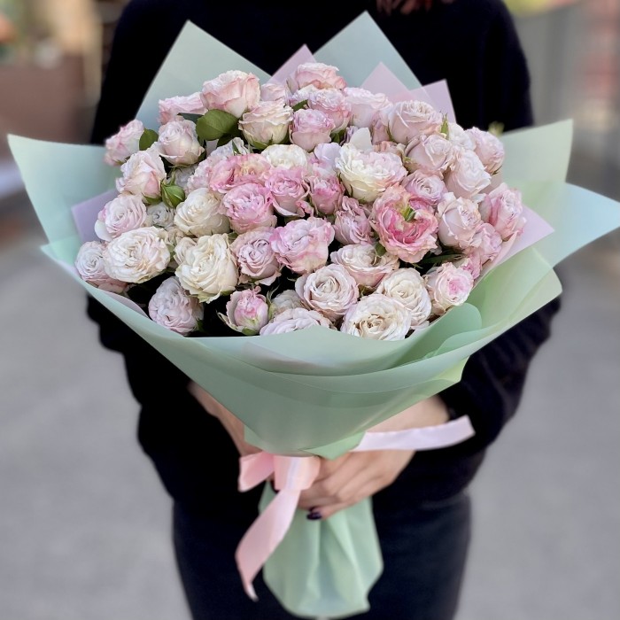 15 пионовидных кустовых роз Энджел Бомбастик