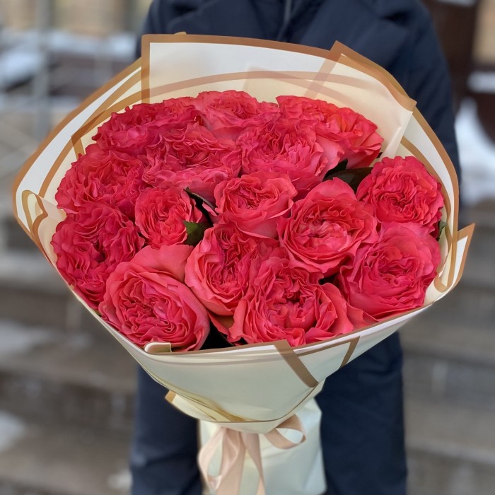 15 пионовидных роз Корал Рива