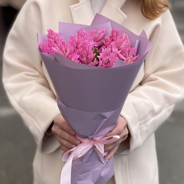 15 розовых гиацинтов