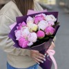 15 розовых пионов Микс в упаковке