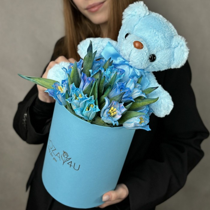 15 тюльпанов Лунный краун с мишкой в коробке