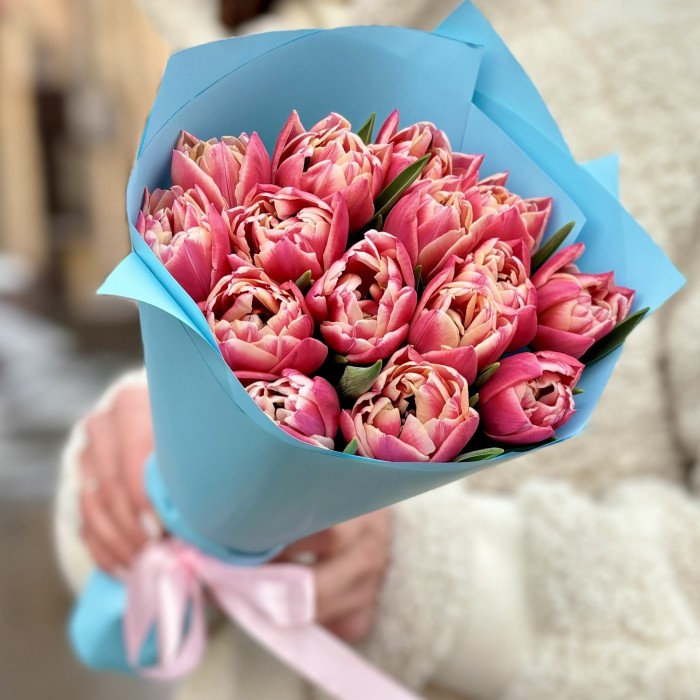 15 розовых пионовидных тюльпанов Коламбус
