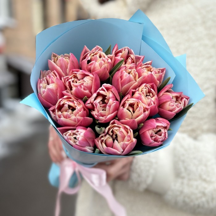 15 розовых пионовидных тюльпанов Коламбус