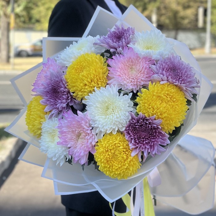 15 ярких хризантем MIX в упаковке