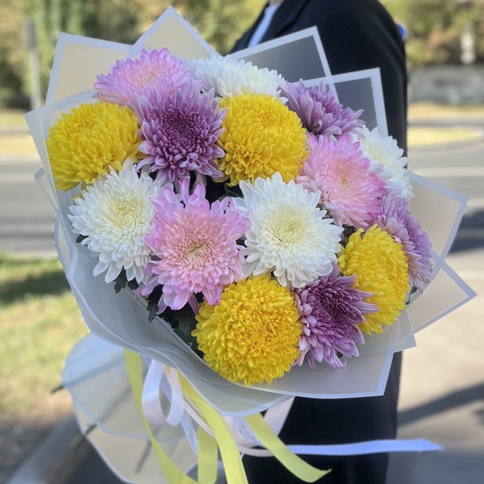 15 ярких хризантем MIX в упаковке