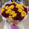15 желтых и фиолетовых кустовых хризантем